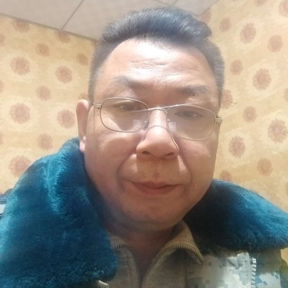 离歌那平常的照片
