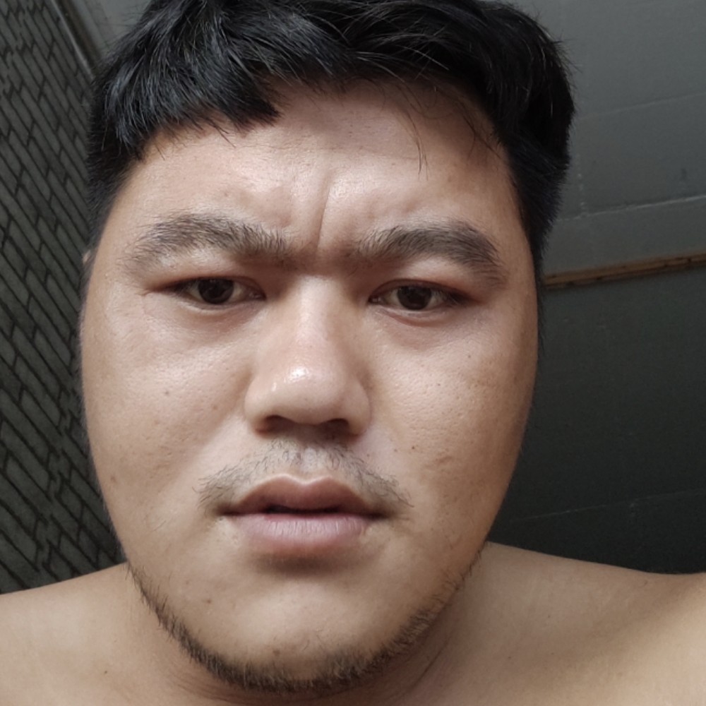 外套闻多情的照片
