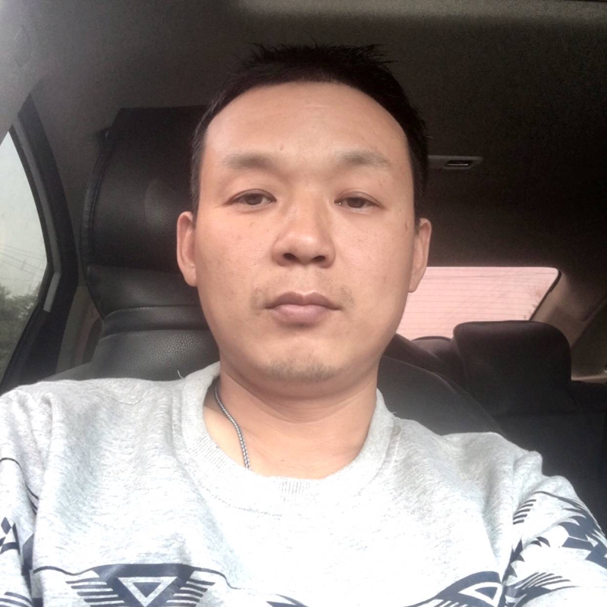 幻月风行的照片