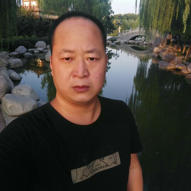 大方森槿的照片