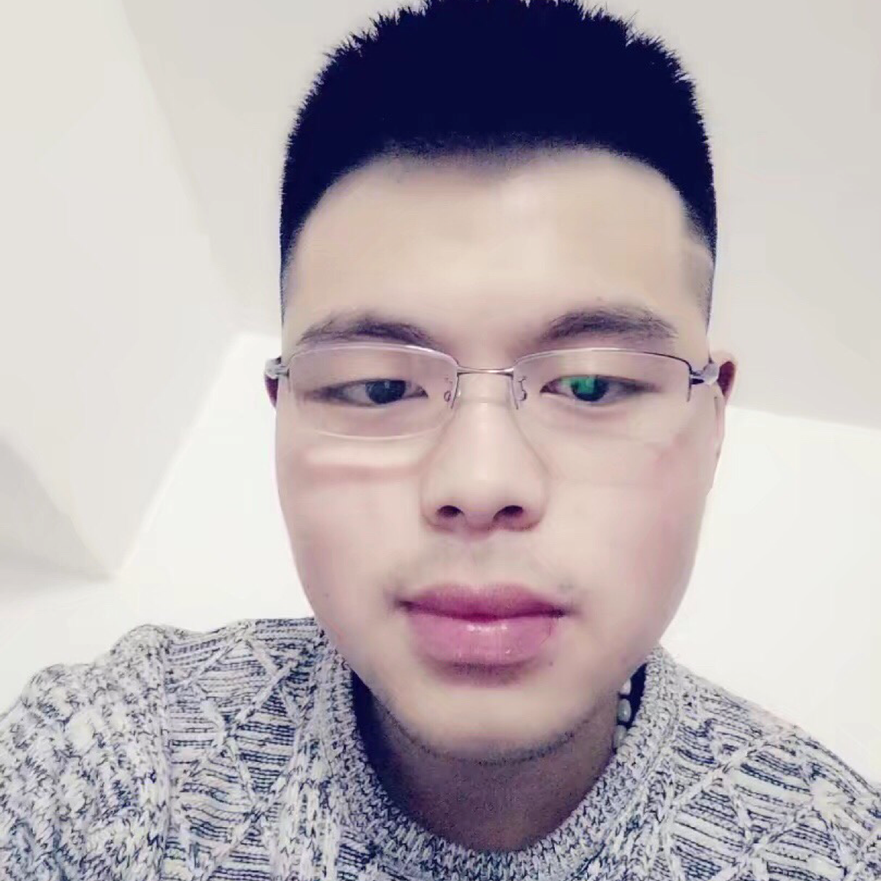 搞怪有黑米的照片