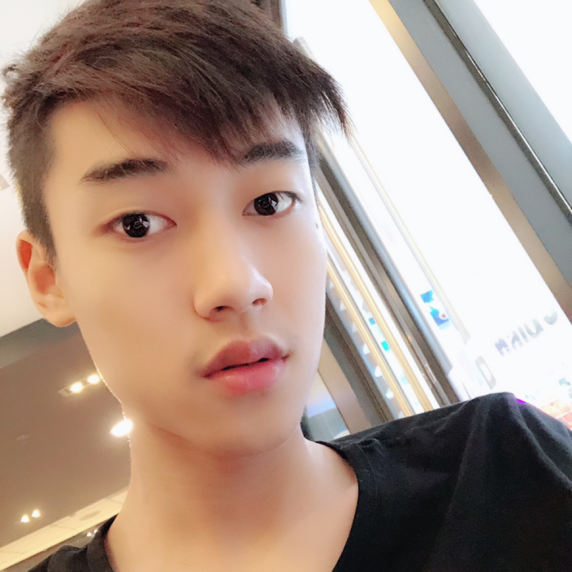 身影含糊的照片