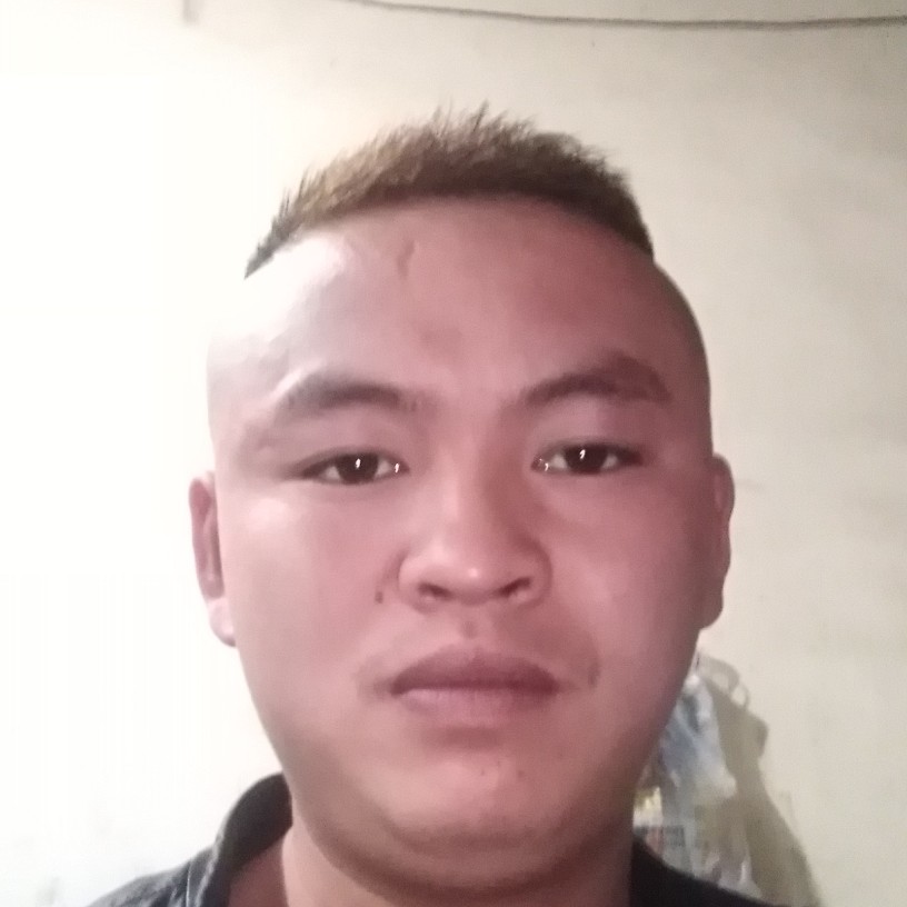 开朗請未来的照片