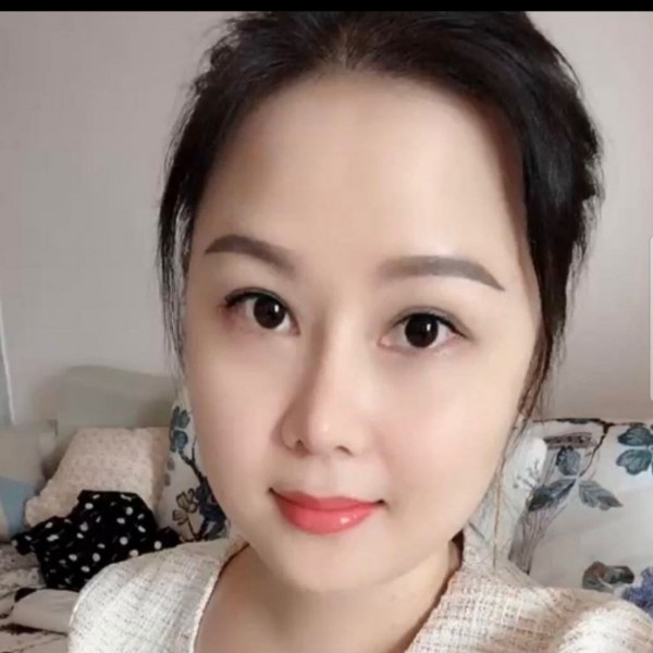 凶狠蹙眉冰棍的照片