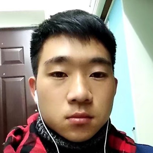 平湖挽手优美的照片
