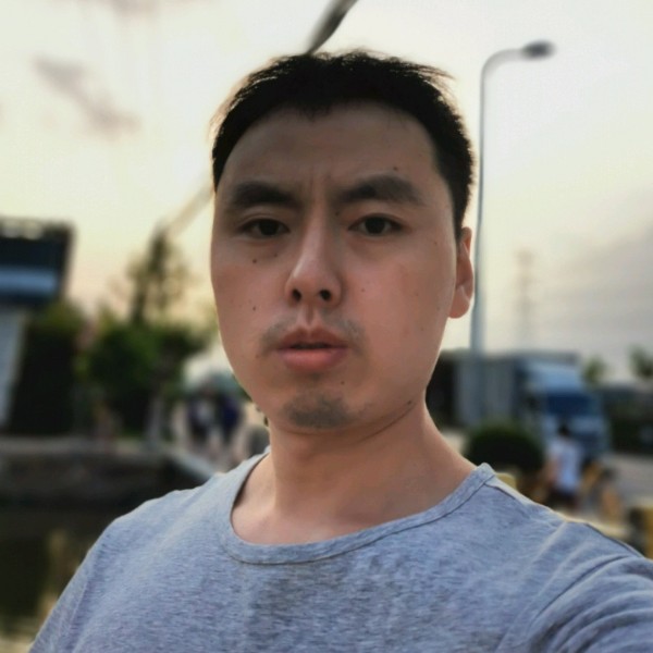 无耻的平底锅的照片