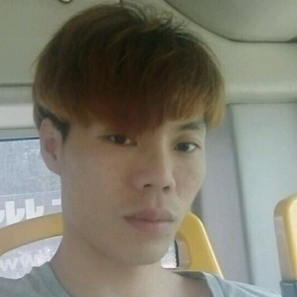 愉快凝眸缘分的照片