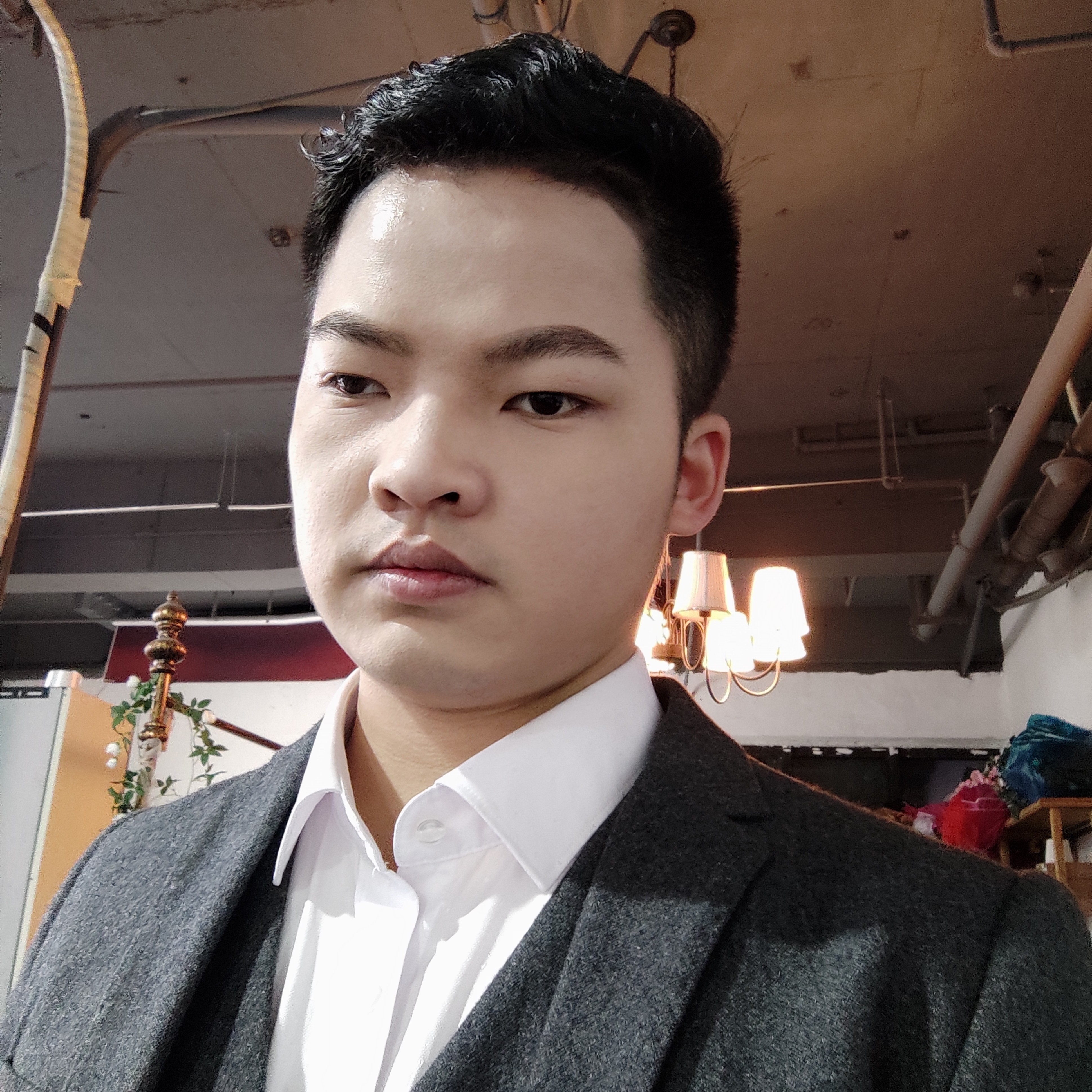 专一的诗人的照片