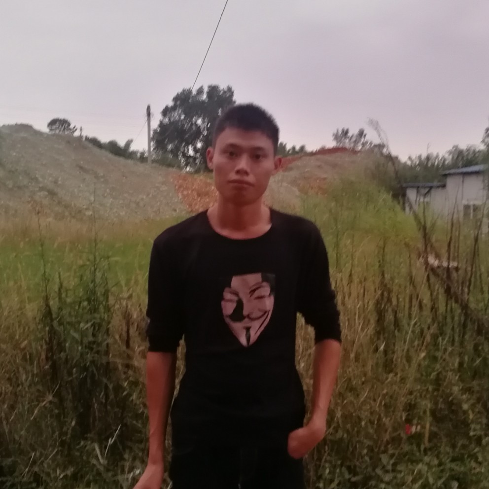 细心拿鸭子的照片