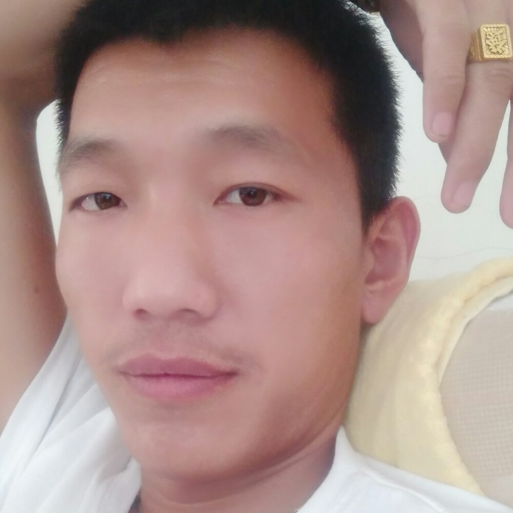 阔达漫步陌殇的照片