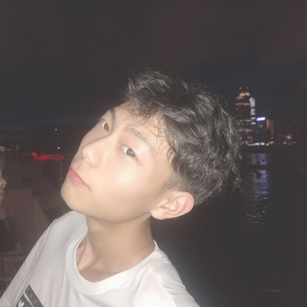 Ew的照片