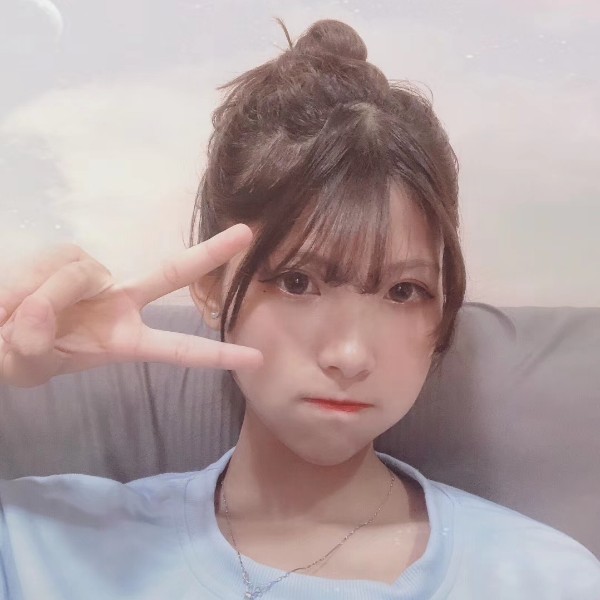 顾君的照片