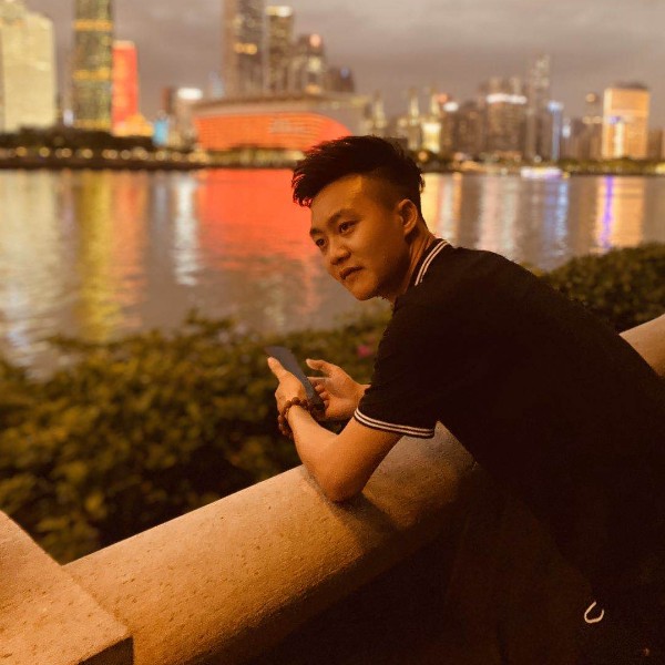 大船倾心華麗的照片