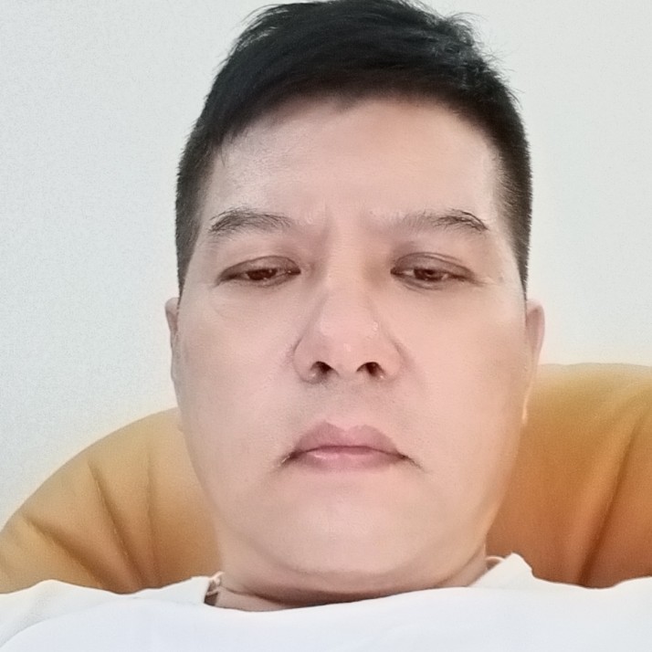 难过拾忆兮颜的照片
