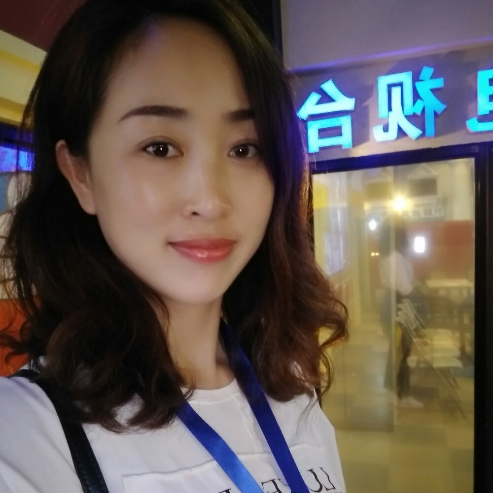 素妆淡眸的照片