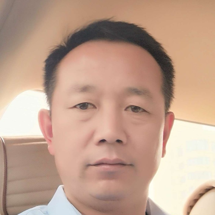 帅气笑棉花糖的照片