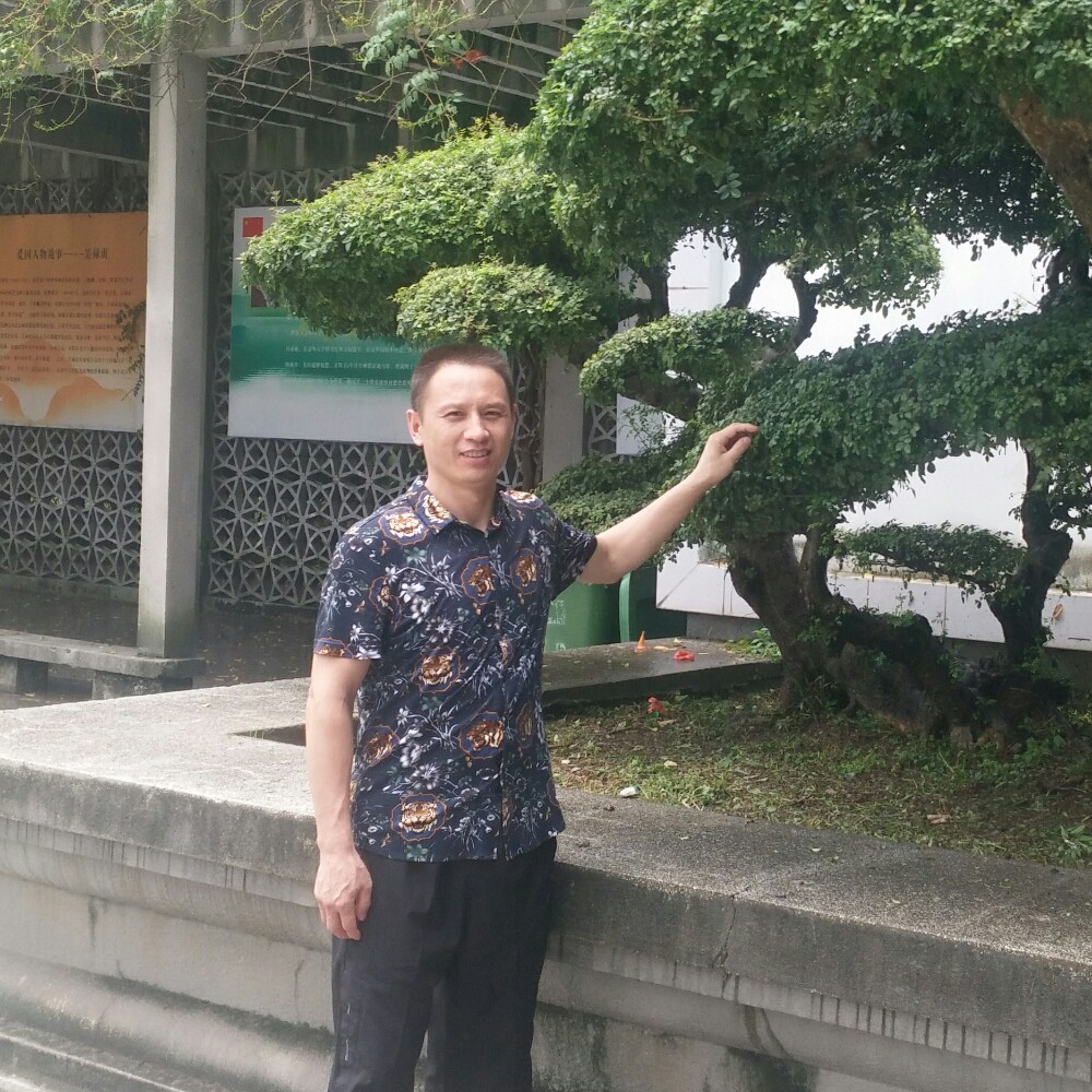 靓丽和花生的照片