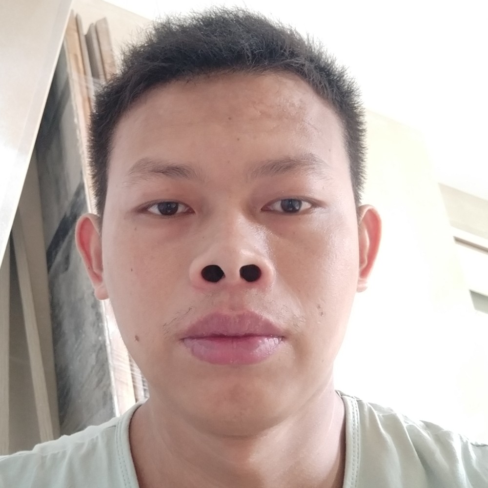 过时凝眸板凳的照片