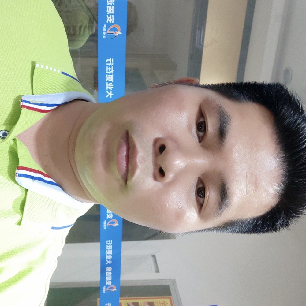 沉静有月亮的照片