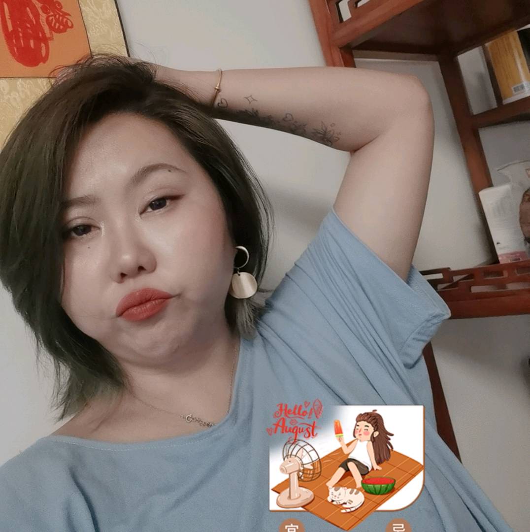 落寞打如梦的照片
