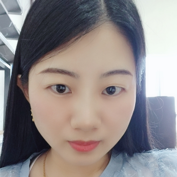 云甜甜的照片