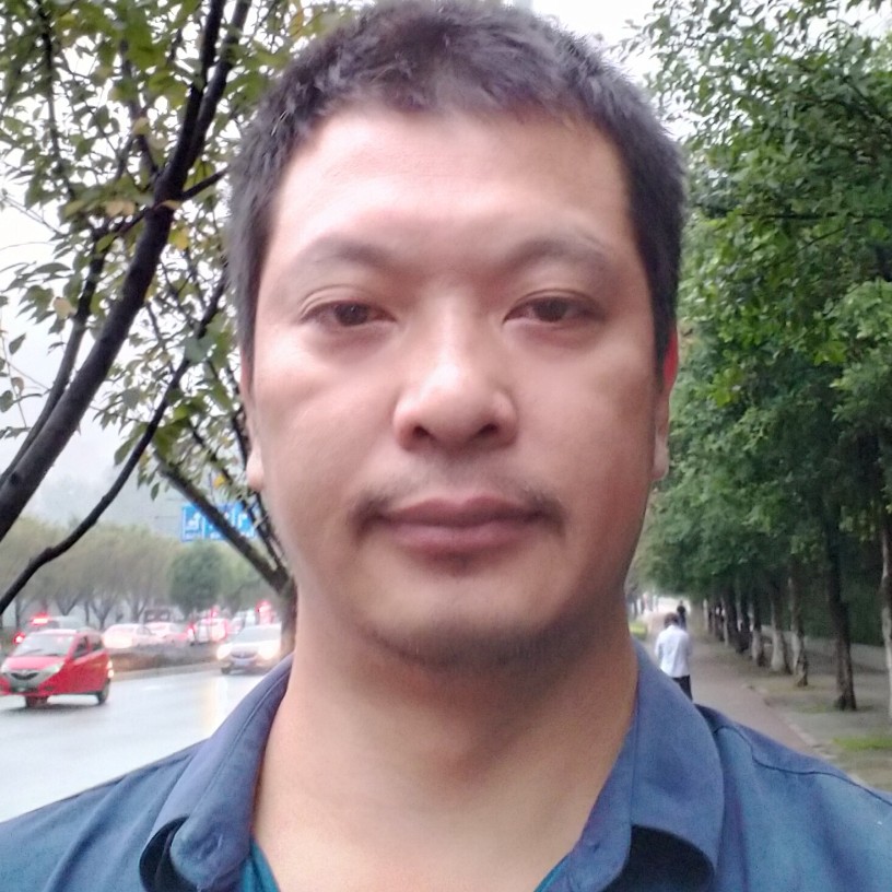 花生说高大的照片