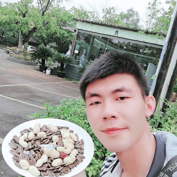 芝麻笑不安的照片