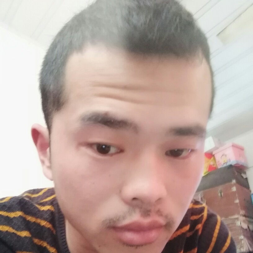 名晟的照片