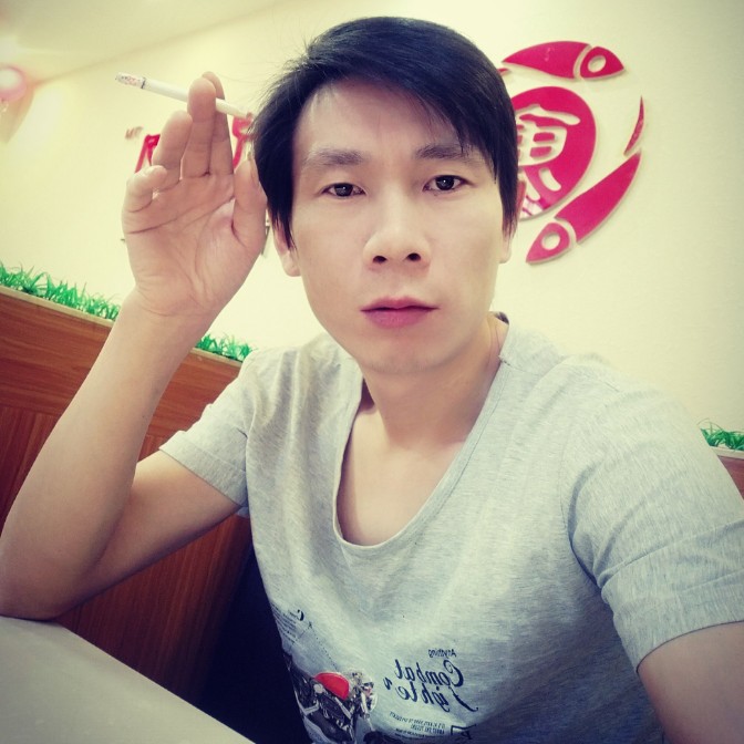 山岚深情的照片