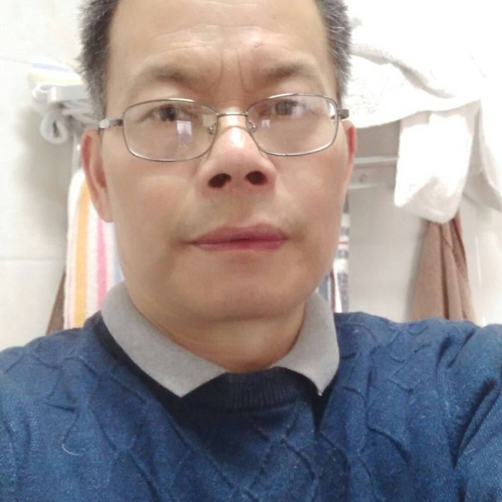 含蓄浅吻风萧的照片