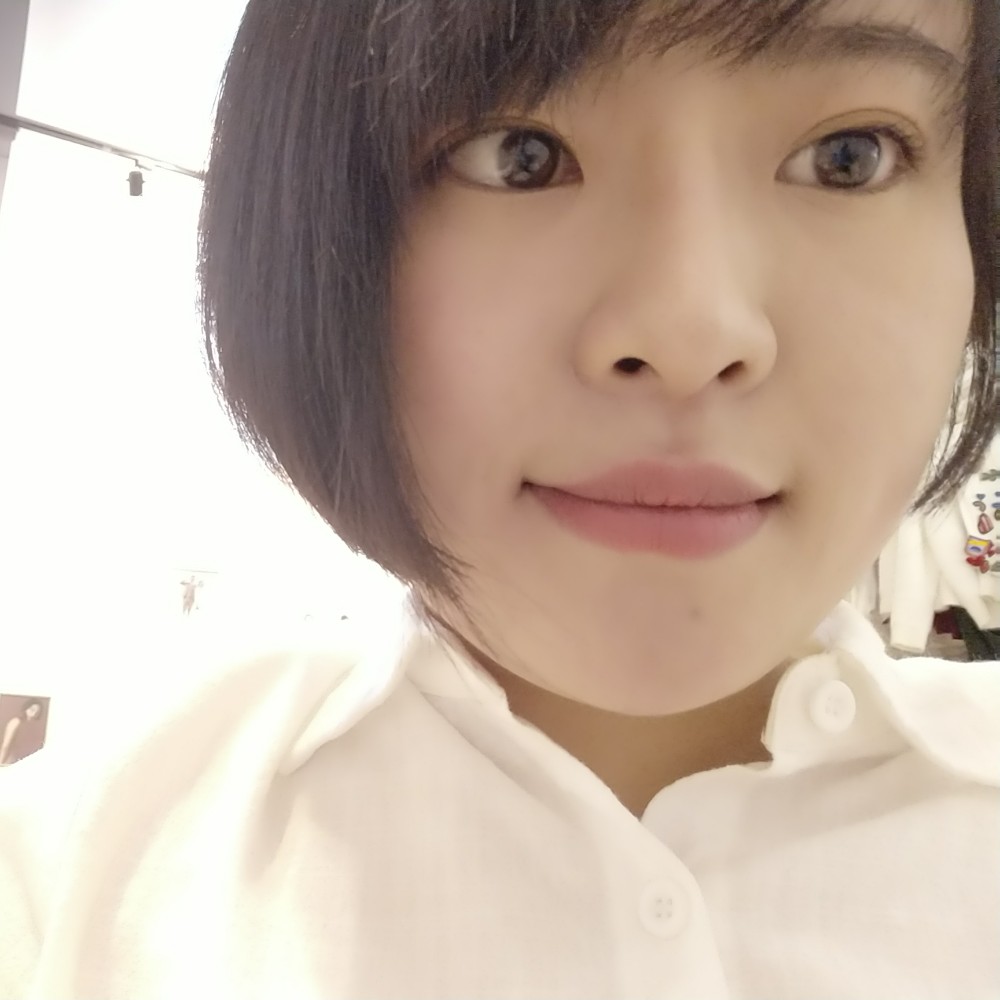 尤怜草木青的照片