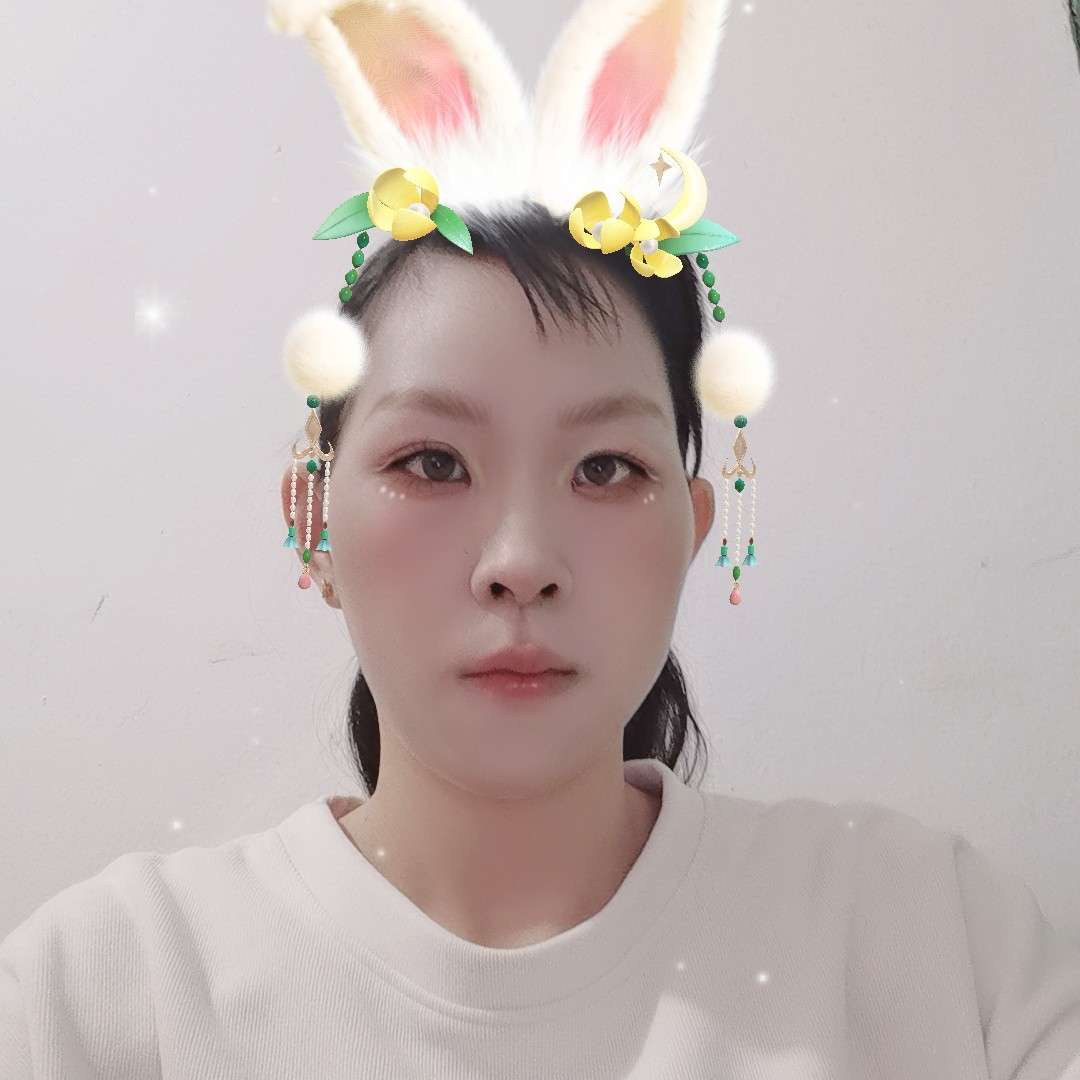 蓝梅英的照片