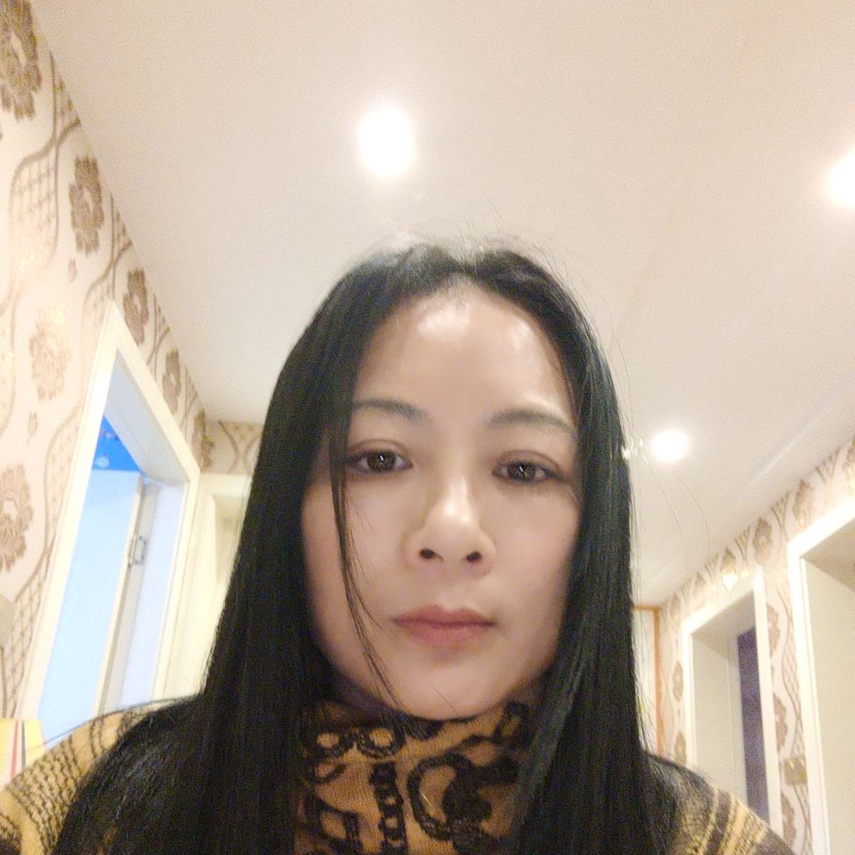 青琯浅吻柔弱的照片