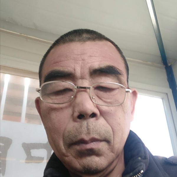 单纯回首尘宵的照片