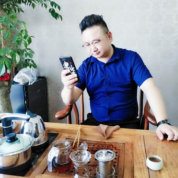 黄森哥哥的照片