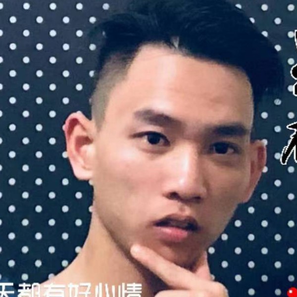 赖春雄的照片