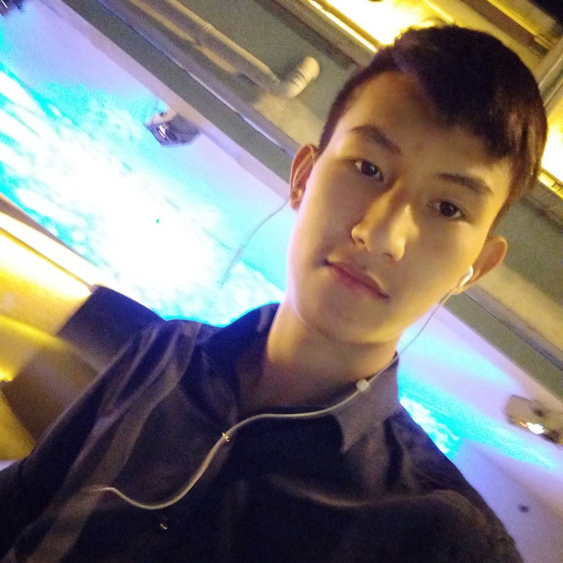 勤恳等于雨的照片