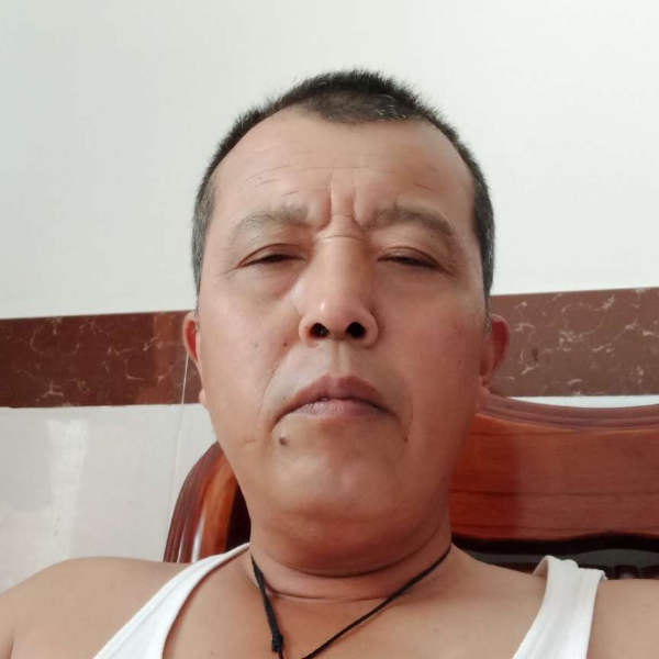 眼神向懦弱的照片