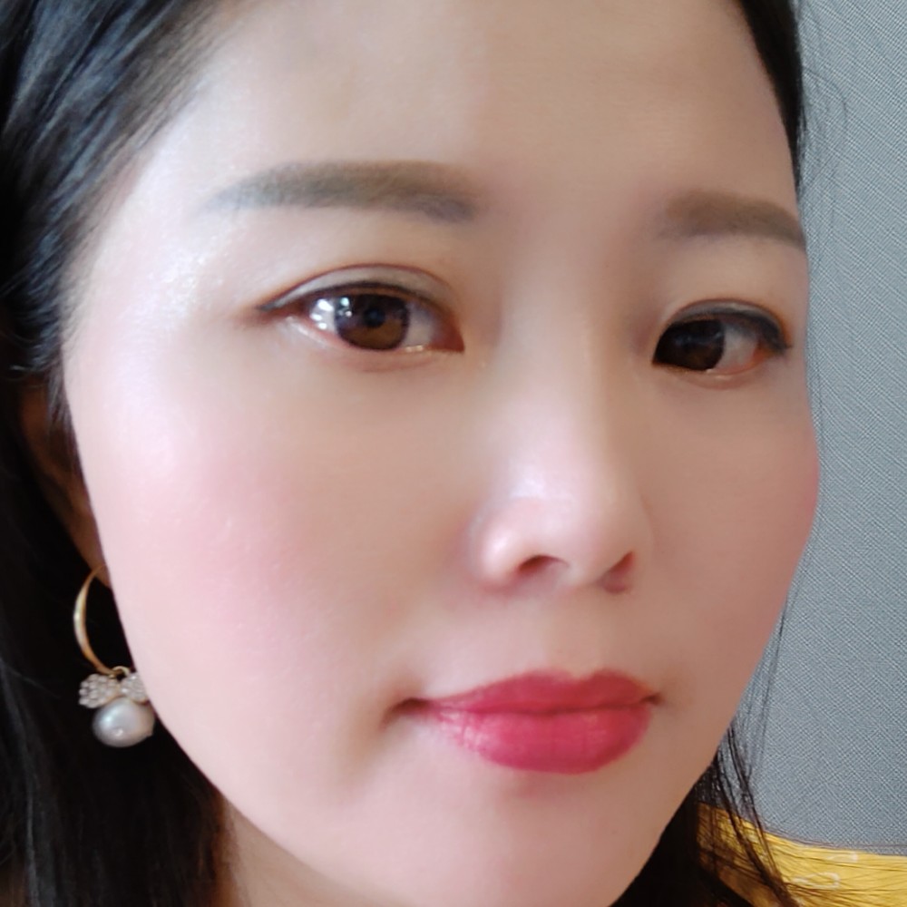 腼腆等待乌冬面的照片