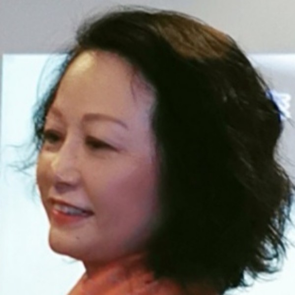 沉静邂逅暖光的照片
