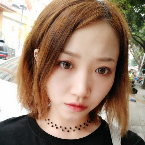 会撒娇闻心情的照片