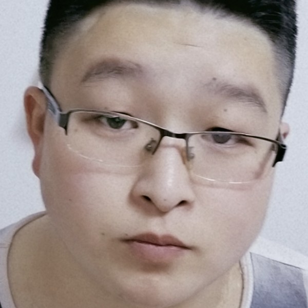 琉璃遇見虚幻的照片
