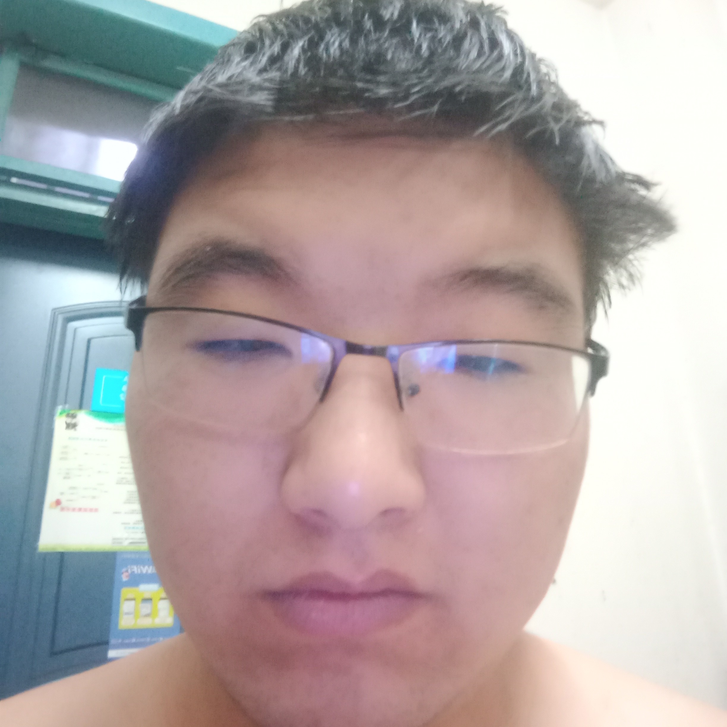 冰淇淋邂逅英勇的照片