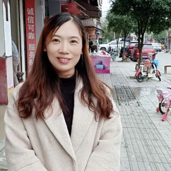 成都市开心快乐青的照片