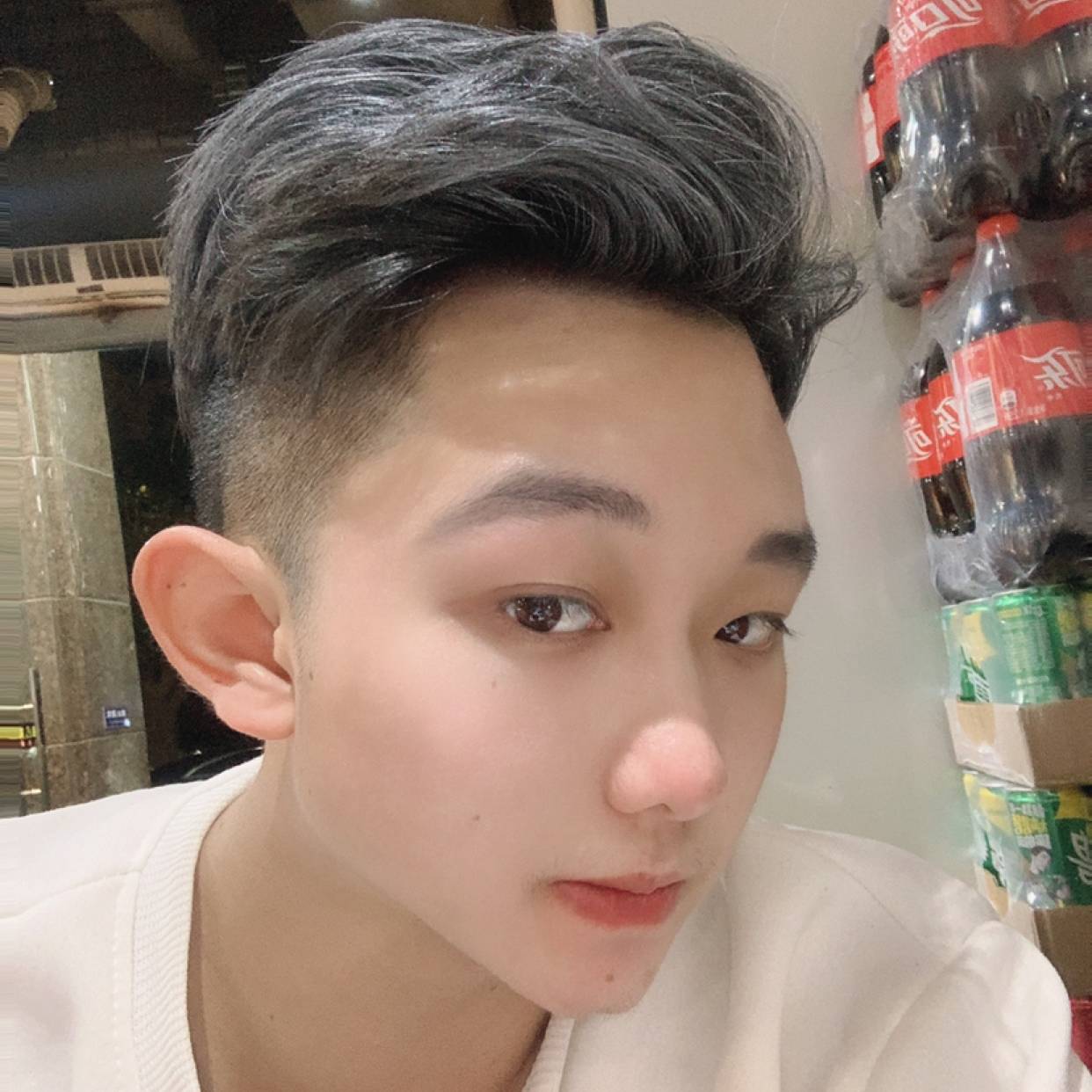 砖头爱健壮的照片