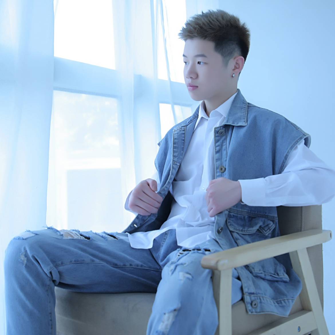 雏男的照片