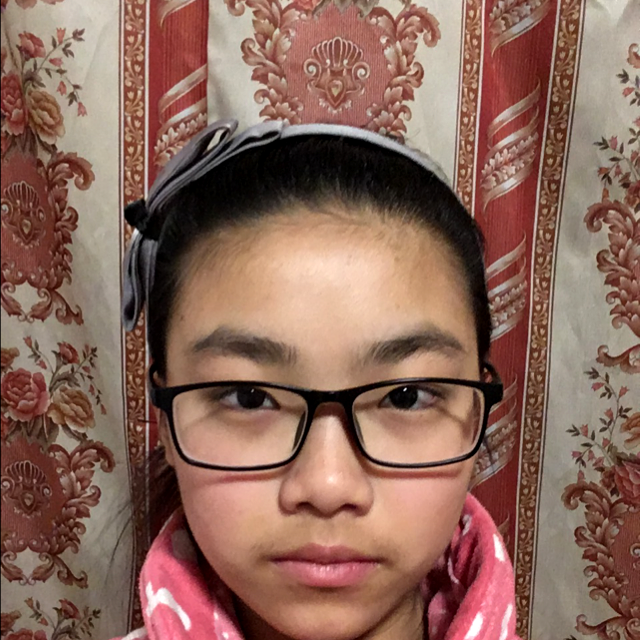 赵依妮的照片