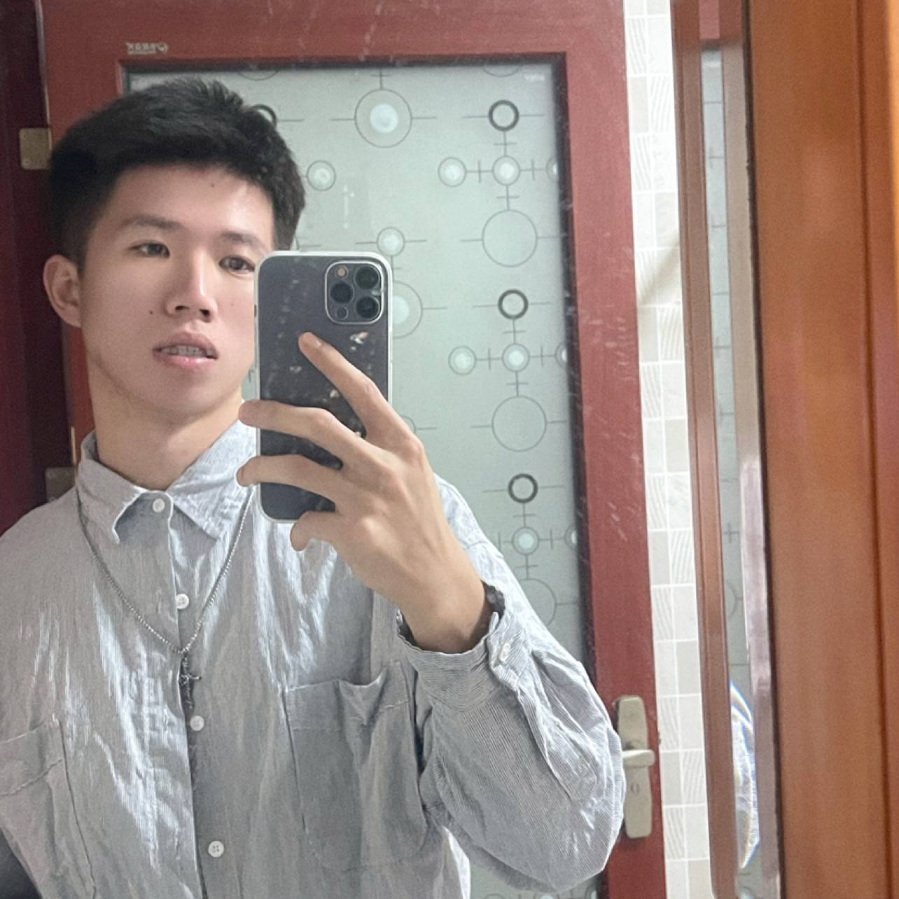 相依偎在你身边的照片