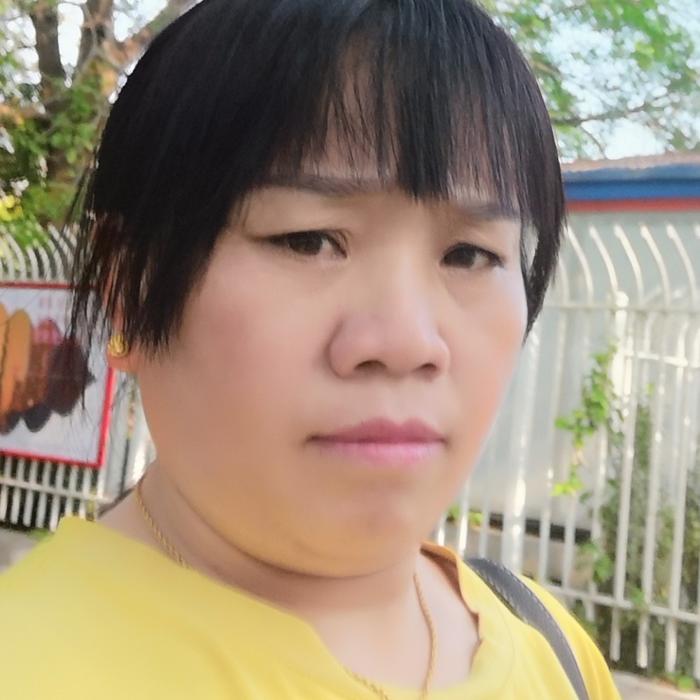 大方有水蜜桃的照片