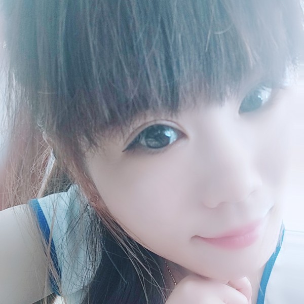 锦瑟邂逅靓丽的照片